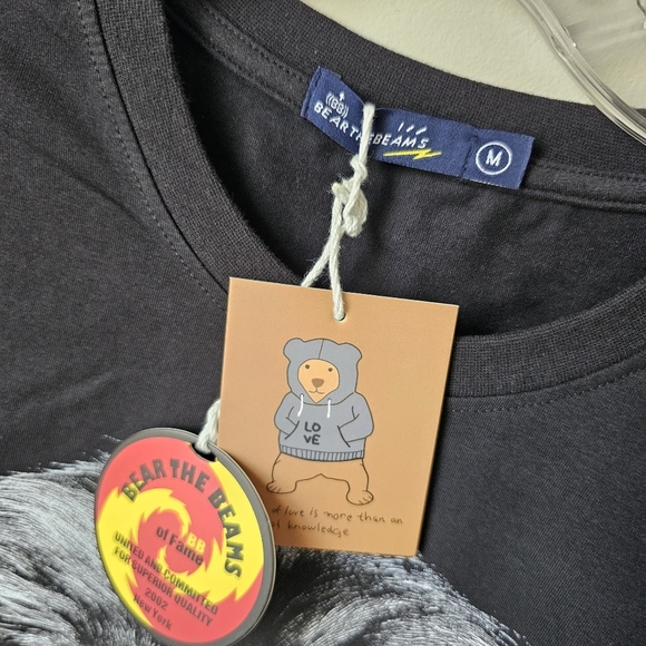 Stay Hungry Black Short Sleeve Tee with Lion Graphic - Picture 3 of 5